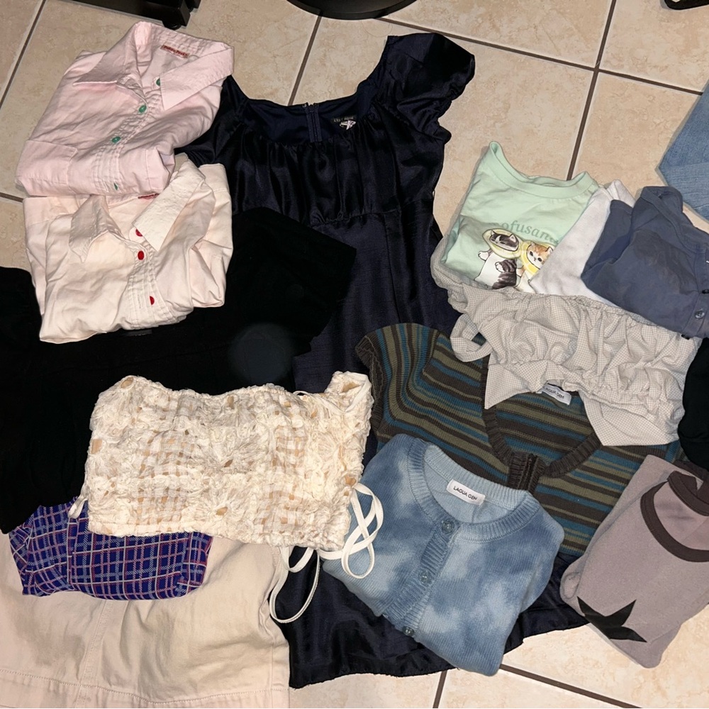 Clothes Bundles (with some Japanese Brands)